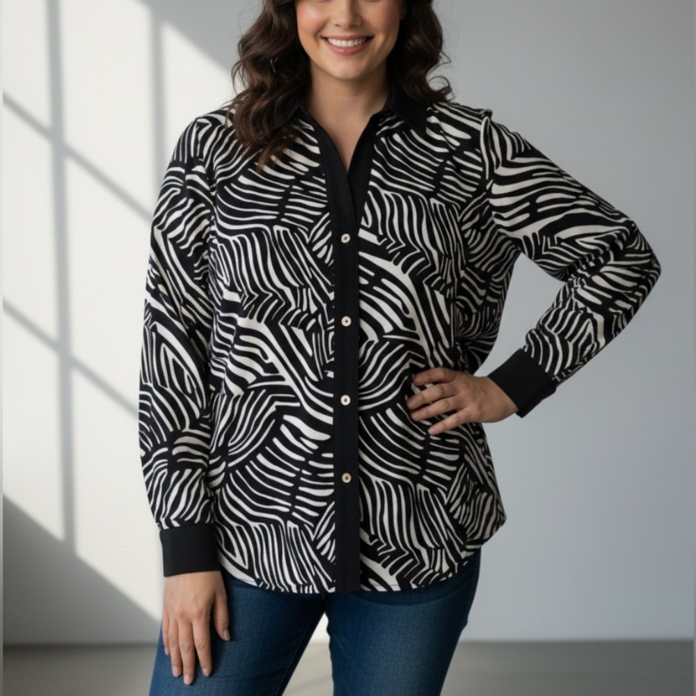 HOST PICK🎉 MICHAEL Michael Kors Black & White Zebra Print Button Blouse Size M